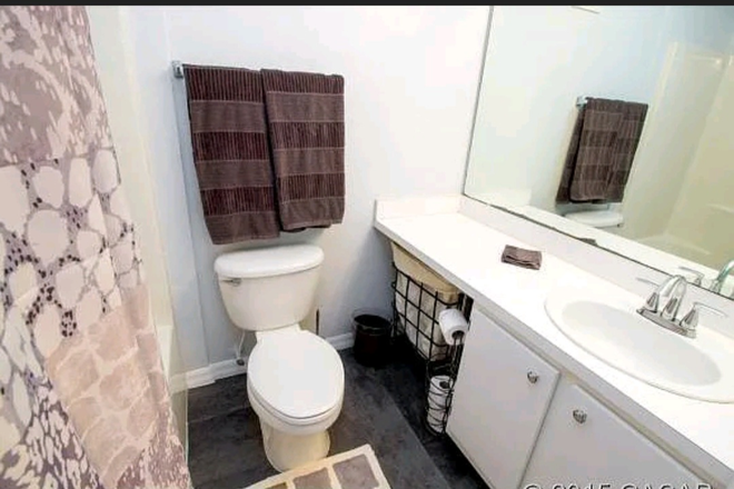 Bathroom - Countryside at the University- Less than 2 miles from UF