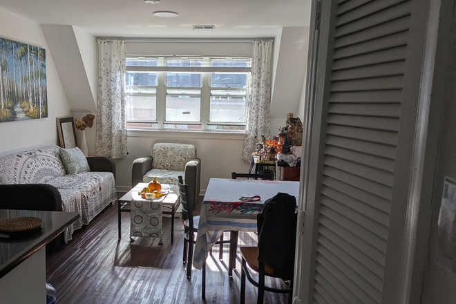 Shared Commond area - UMD South Campus Commons Building 1 - Spring Sublet Apartments