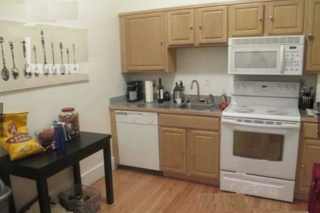 Kitchen - Aberdeen St 2 Bed Kenmore Avail. 9/01/25