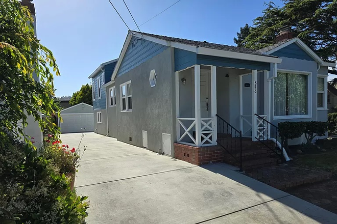 1 - Single-family home in Albany located in San Gabriel neighborhood.