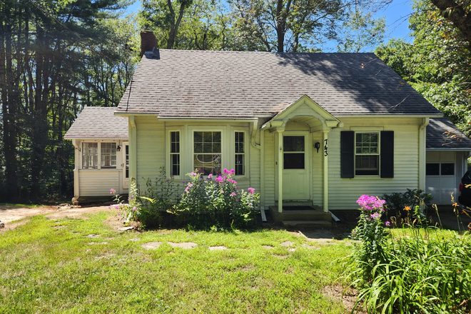 front of house - Charming 4 bedroom Cape House