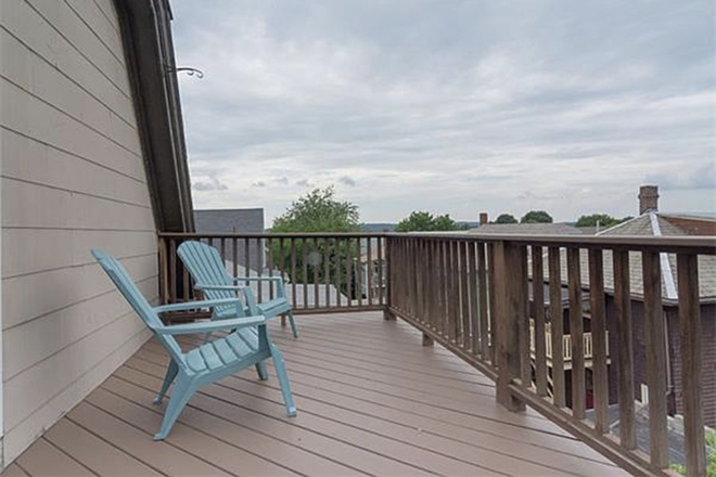 - - 4 BED 1 BATH NEAR TUFTS UNIVERSITY 6/1/26 Apartments