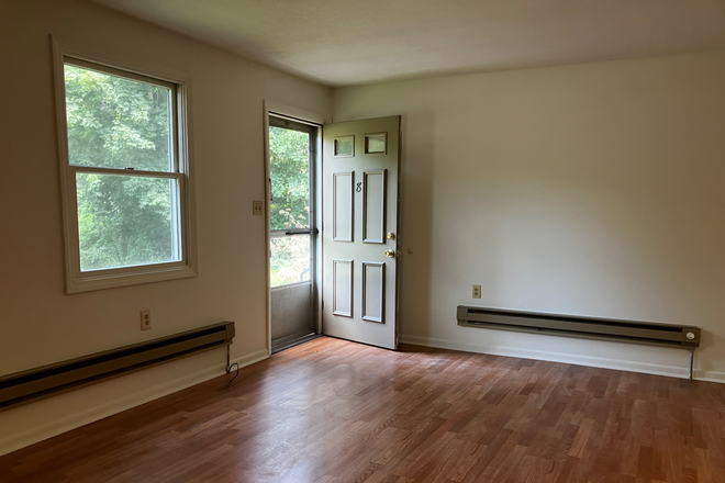 living room - Two bedroom apartment- August 1 - Umass bus
