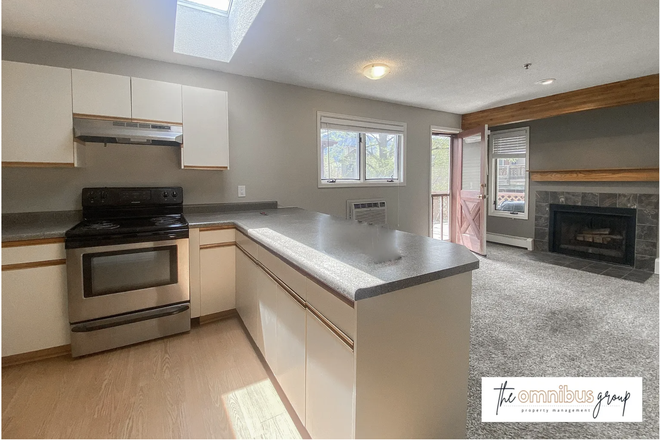 Kitchen and living room - The Omnibus Group apartments, close to campus and pearl street