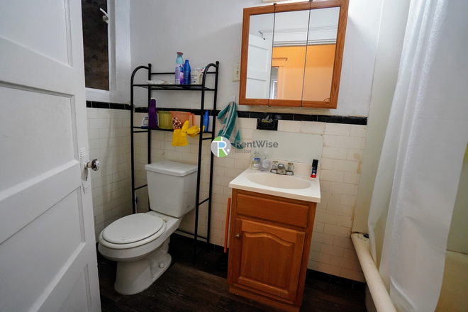 1 - SEPT 2026-Sweet Allston 1 bed split. H/Hw inc. NO BROKER FEE! Apartments