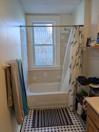 Bathroom - 2 fully furnished rooms in 4BR/1BA  are av. June 1st for summer only, 12 min walk to Harvard T. Condo