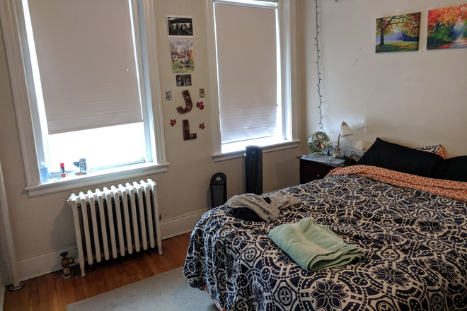 Bedroom - Awesome Apartments Available For Rent in Cleveland Circle! Heat/HW Included! Laundry Onsite