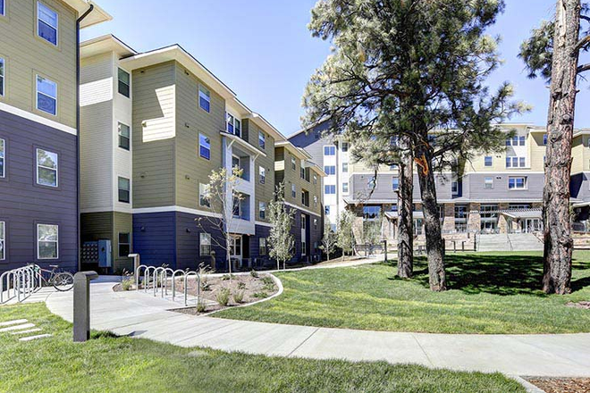 Apartment - Skyview Apartment- Spring Sublet