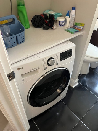 Laundry (2-in-1 washer/dryer) - Bedroom for rent