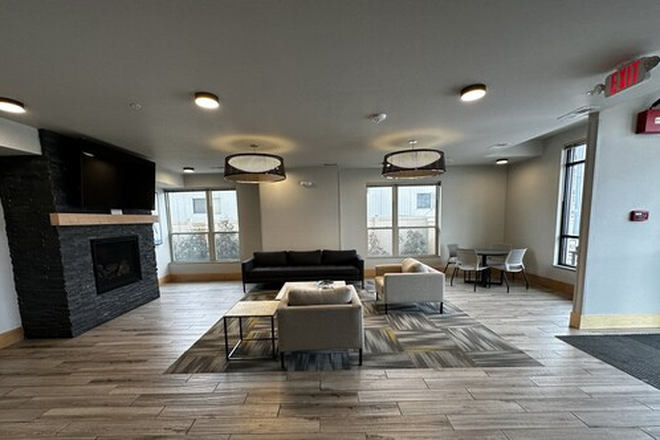 Lobby - Breckenridge Apartments