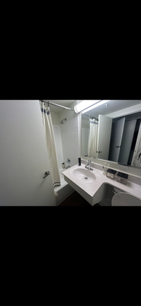 bathroom - Parkside at College Park Apartments