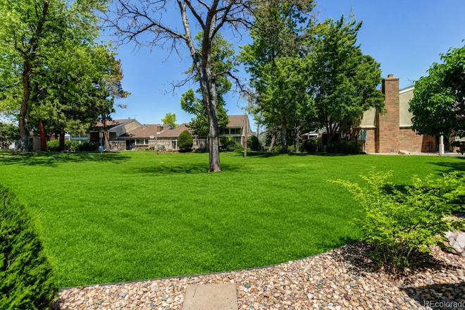 Green Space - The All-Inclusive Shire Sanctuary | SE Denver