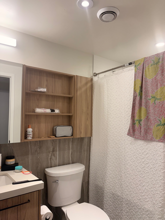 Shared bathroom - 1 private bedroom unfurnished