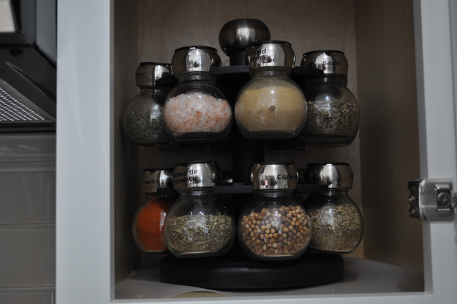 Spices - Furnished Private Apt, utilities, Heart of Queen West-20 minute walk to UofT