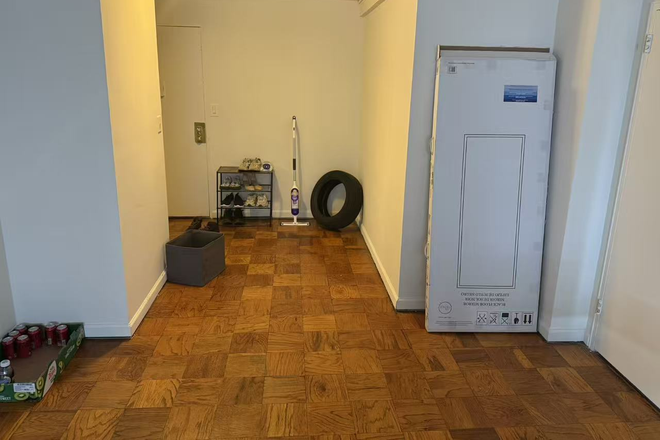 Living Room - Pleasant View Apartments