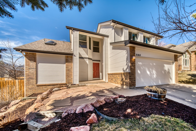 Front of single family home - 5 BR/3.5 BATH MOUNTAIN SHADOWS HOME - TWO BEDROOM REMAINING OF FIVE TO BE OCCUPIED