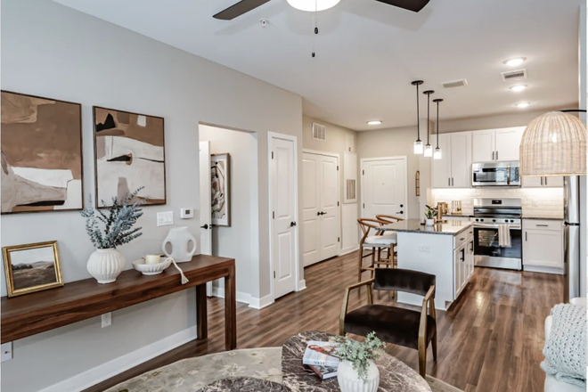 living room and kitchen - Governor's on North Henry Apartments