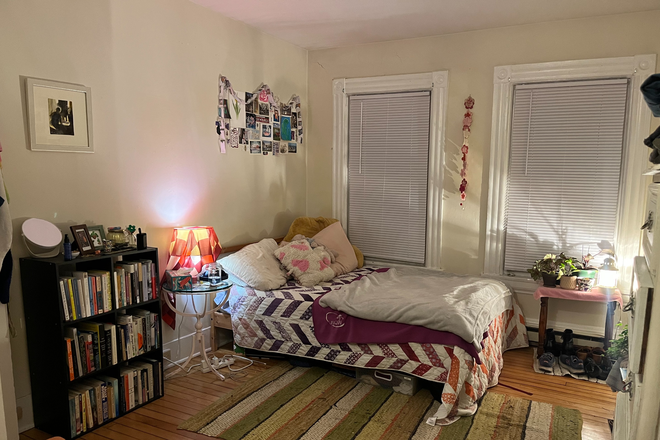 Bedroom 2 - 3 BR Apartment, close to campus, hospital & downtown. 2 off-street parking spaces.