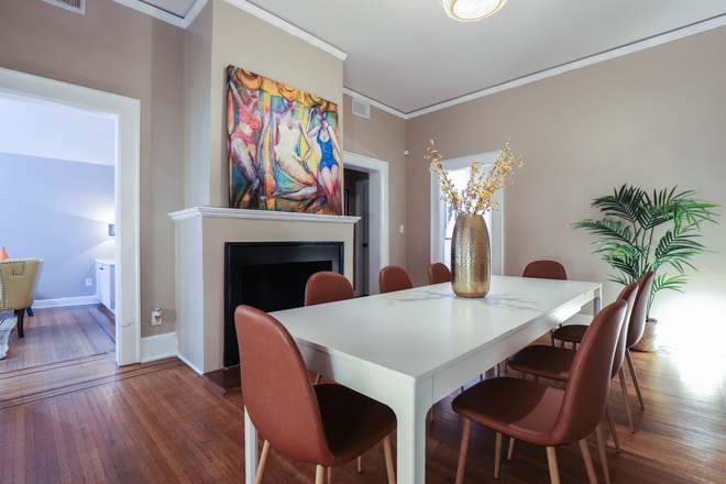 Dining room - Big 4 bedroom, house in heart of Montrose
