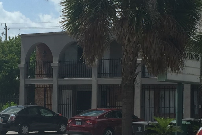 Exterior (parking lot) - one-bedroom; one-bathroom. 15 minute bicycle ride to campus.