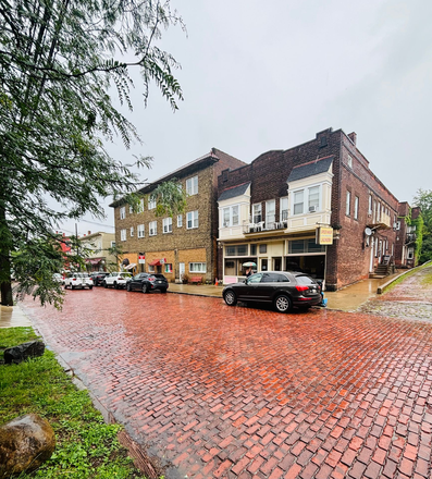 Photo - 2029 Murray Hill Apartments