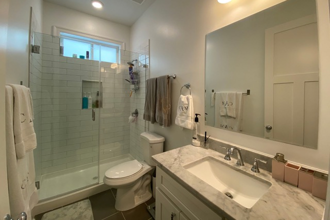 bathroom - SPRING 2025 Beautiful Home Close to Tulane/Loyola Campus