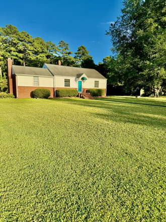 Front Lawn - Beautiful 3 BDR Rancher on 1.9 ac House