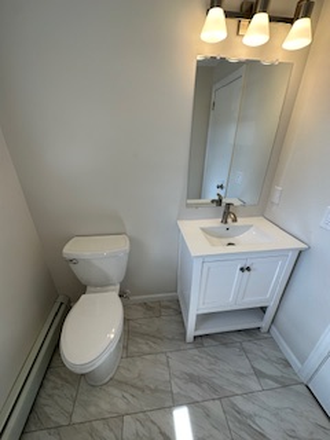 ktihcen - Newly Remodeled 3 Bedroom Unit Duplex