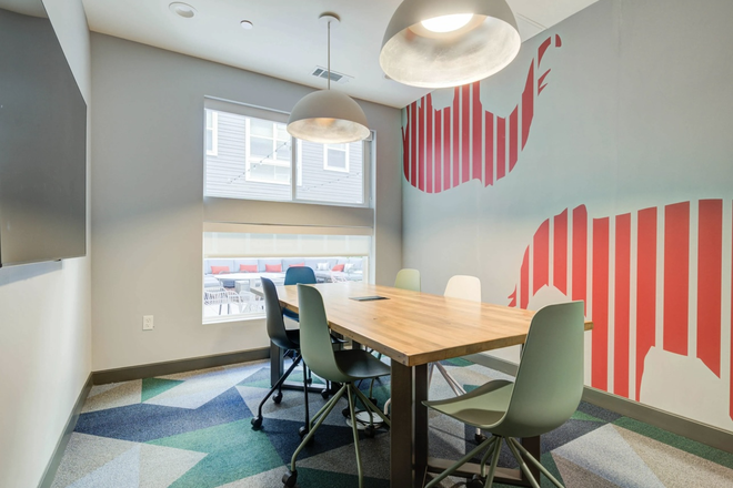 Study room - Union Tuscaloosa Apartments