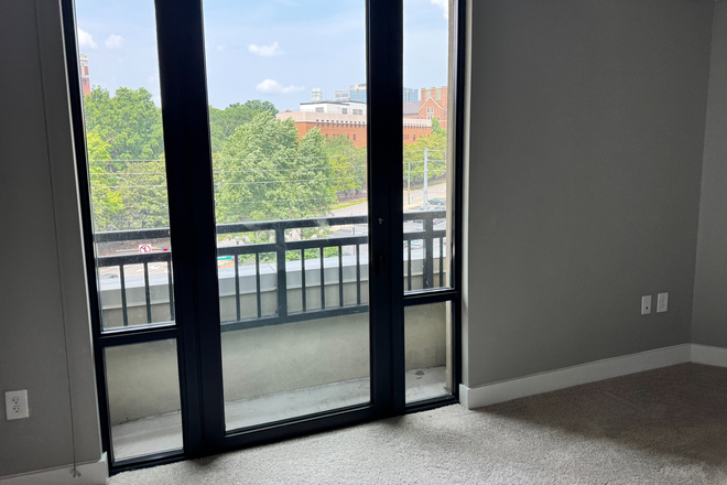 Window (in bedroom for rent) - Aertson Apartments