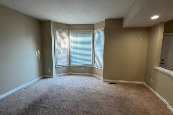 Living Room-1 - Spacious 3-Bedroom Okemos Townhome—Available Now