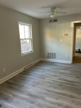 dining area - Walk to Emory/CDC -- Newly renovated Condo