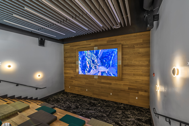 Club House Karge screen TV - Student Housing Apartments