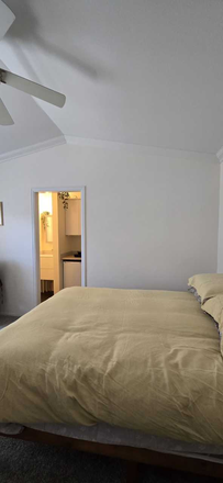 Bedroom - Queen bed - Private quiet efficiency Duplex