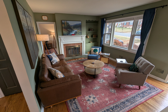 Living Room - Your Off-Campus Upgrade Near Liberty Duplex