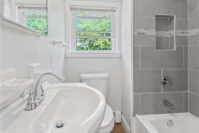 Bathroom - Affordable 3 Bedroom in a Peaceful Neighborhood, 4 Miles to Brown, Covered Off Street Parking Apartments