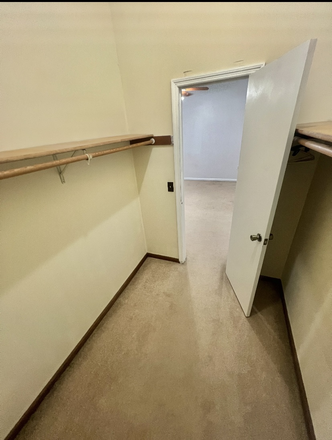 Walk in closet - 2 BEDROOM 2 BATH UNIT STEPS TO SURFSIDE BEACH Townhome