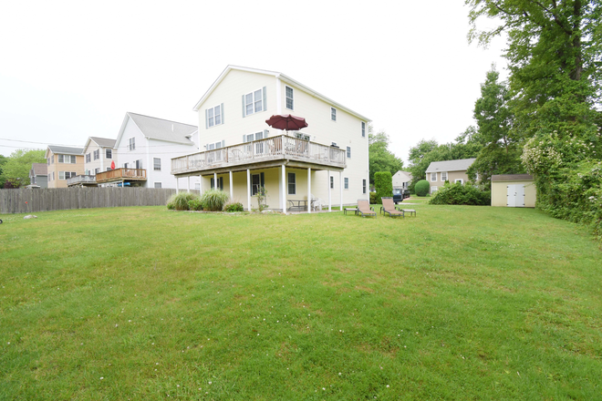 Exterior - 11 Oswego Trail House