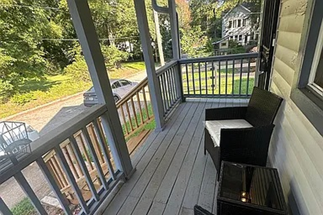 Front Porch - House for Rent: 3/2 w/ W&D. 1 Block from Carver Market/Cafe & Park. 1.3 Miles of Center Parc Stadium