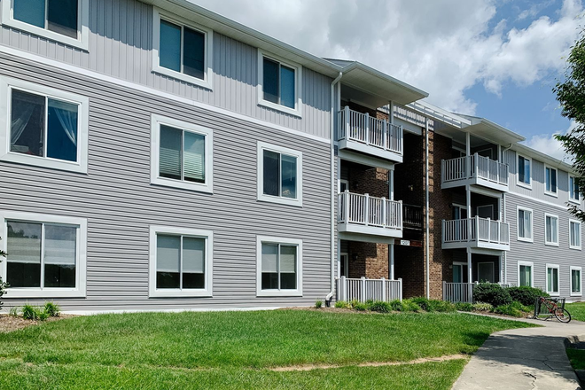  - 4 Bedroom 2 Bath Condo