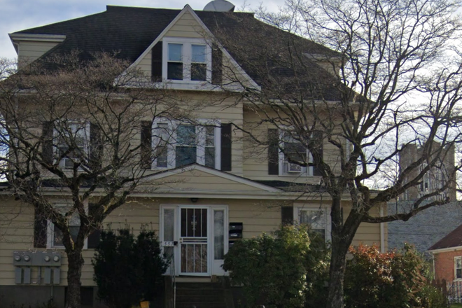 Front of home - Spacious Furnished home (Utilities included & Wifi)