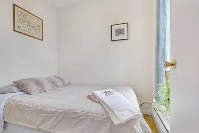 Bedroom - LES Spring 2026 Sublet Apartments