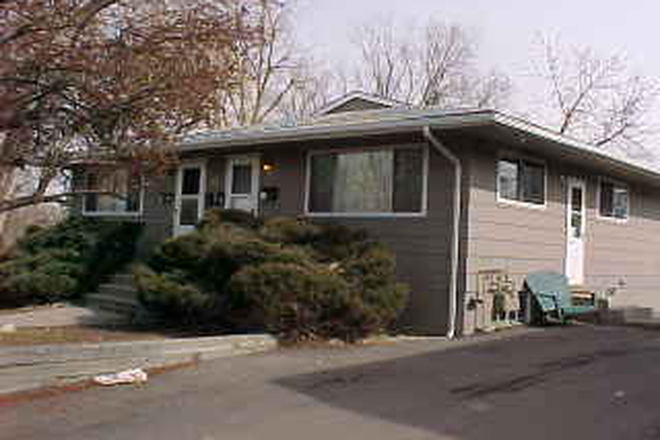 800 30th St. - Spacious 5-Bedroom Duplex Just East of CU