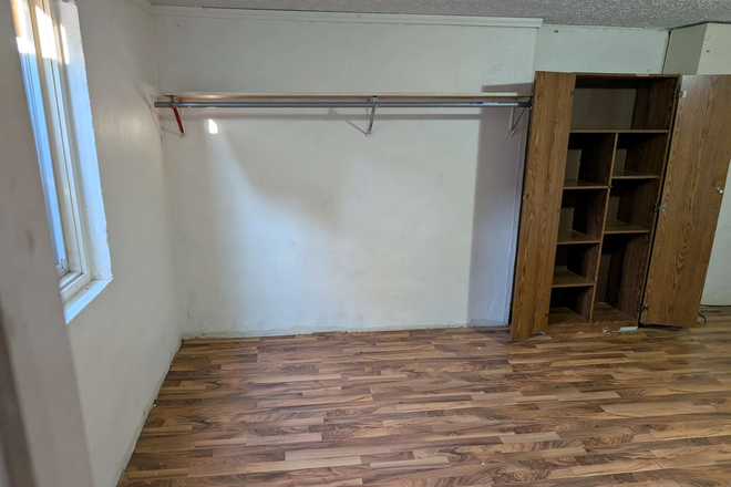 Your Bedroom - House Rental Mile from campus
