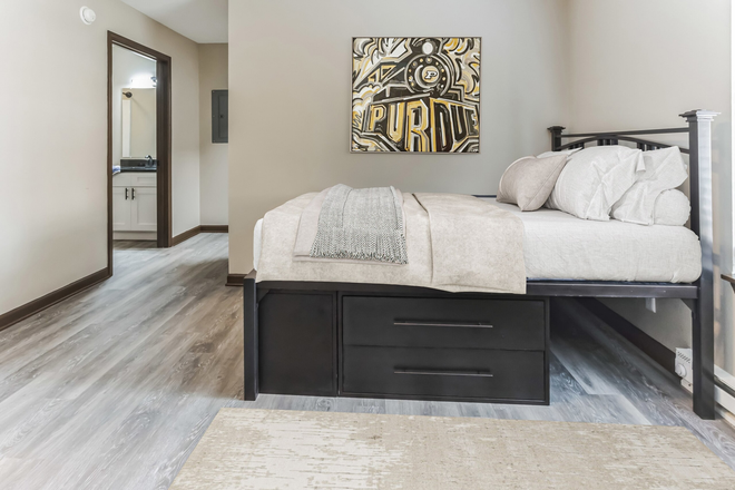 Bedroom - $750 DISCOUNTED RENT APT UNIT SUBLET at Victory on Salisbury: Fall 25 through Spring 26
