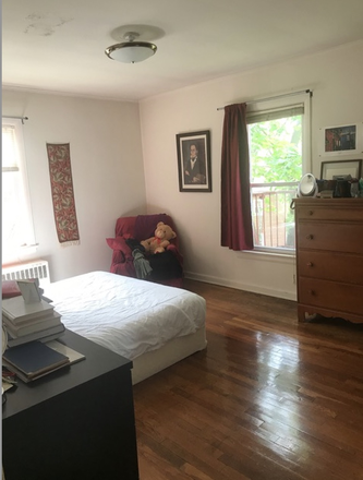 Bedroom - Summer:1BR apt-Redcliffe Ave-Highland Park