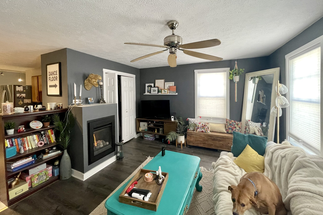 Call NOW for showings! 617-236-8600 - EAST THIRD STREET - AMAZING SOUTH BOSTON 1 BED W/ LAUNDRY IN THE BUILDING! *AVAIL 9/01/2025* Apartments