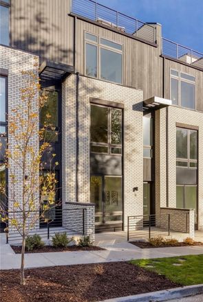 Front of unit - Room for Rent in a Beautiful New Townhouse Near the W-Line Train
