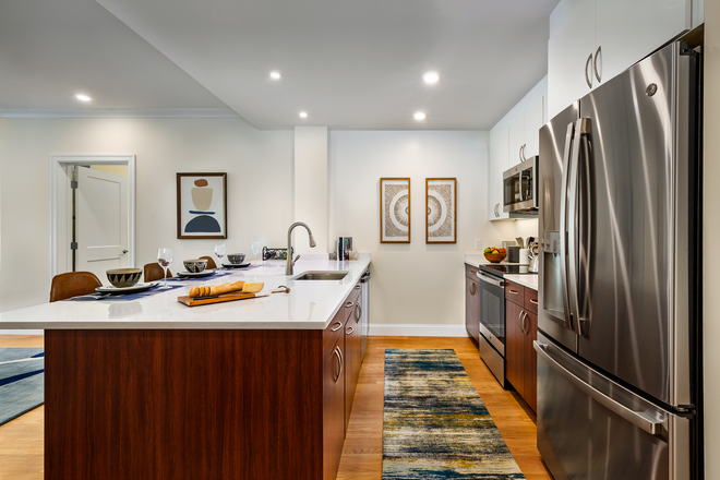 1 - SEPT 2026 | Brookline 2 Bed, 2 Bath | Central AC | In-Unit Laundry | Pet Friendly! | No Broker Fees Apartments