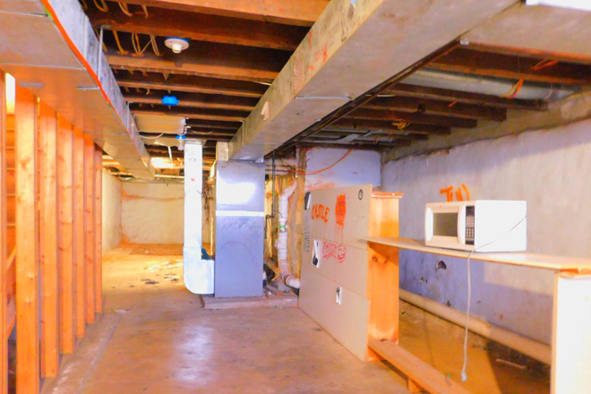 basement - 2142 N Carlisle St Townhome